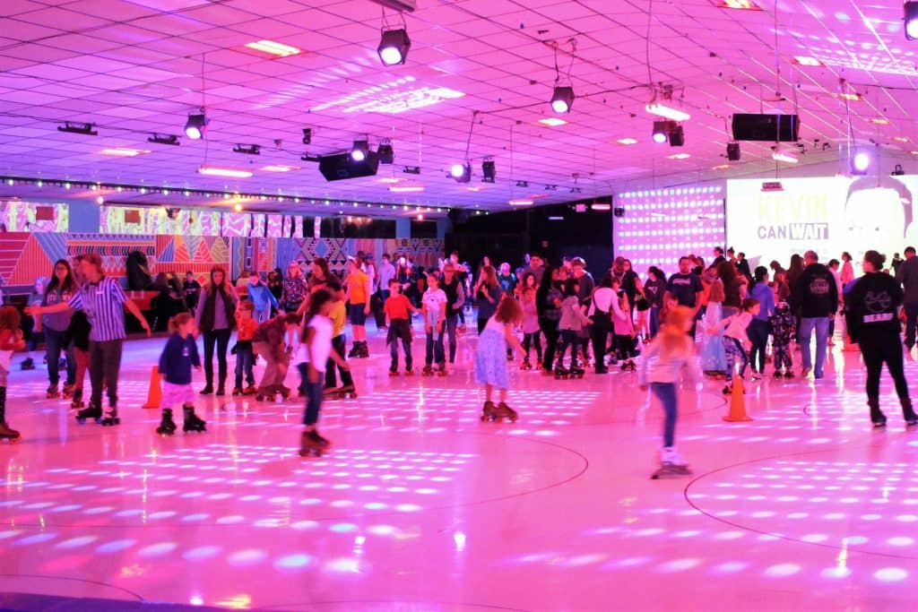 Roller rink фиалка фото